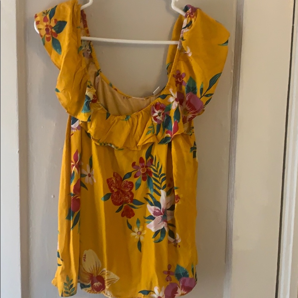 Flowy floral top
